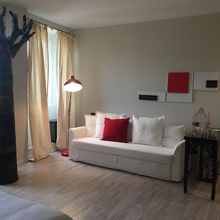 So&Leo Guest House Генуя Екстер'єр фото
