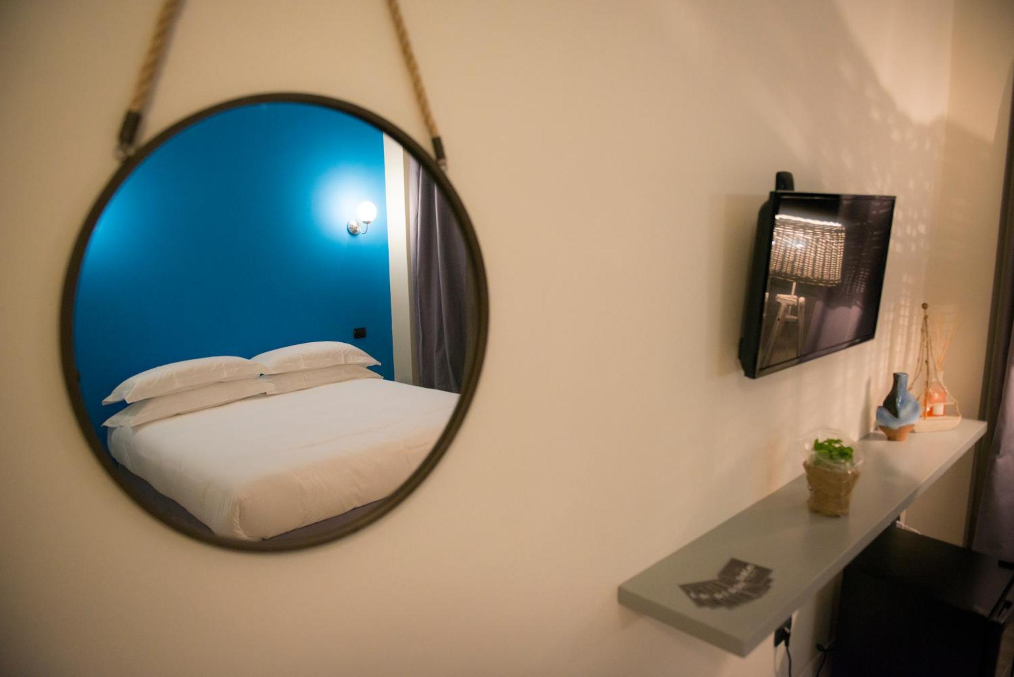 So&Leo Guest House Генуя Екстер'єр фото